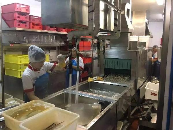 復(fù)盤(pán)2017餐飲大事件，窺視未來(lái)大趨勢(shì)：整合時(shí)代已來(lái)臨