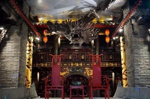 斥資千萬打造的火鍋店，到底長啥樣?