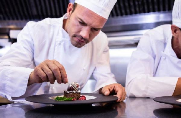 未來餐飲行業(yè)，廚師的出路在哪里？|餐飲界