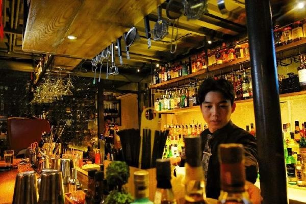 走過(guò)三年之期的實(shí)力網(wǎng)紅胡桃里，還有什么坑必須要填？