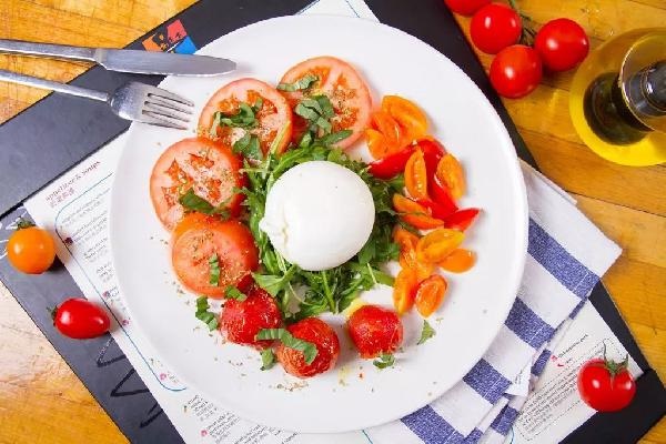 法式“黑鳳梨” or 芝士滾意面，不想選就都收了吧！