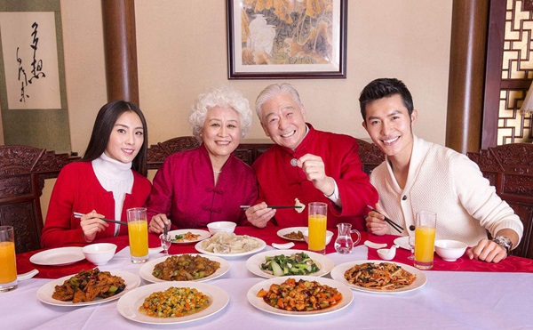 年夜飯變成了“年夜煩”，你怎么看？