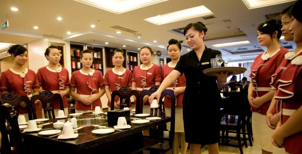 【經(jīng)營心法】營業(yè)額立翻50%，秘訣居然在服務(wù)員身上！