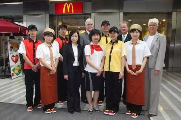 70%的員工是小時工！麥當(dāng)勞是這樣降低人力成本的！