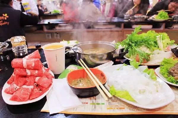 ?呷哺呷哺“食品CEO”涉嫌嚴(yán)重違紀(jì)，被勸退！