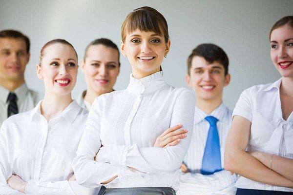 年輕的餐飲店長(zhǎng)，如何管理老員工