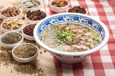 八百里秦川何處吃羊？煮一鍋高湯西貝無(wú)雙！