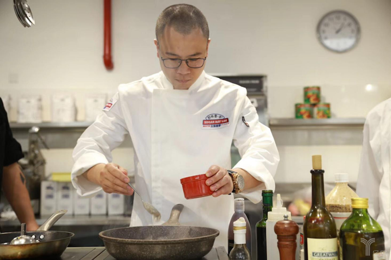 李文揚(yáng)：星巴克是一杯沒(méi)有味道的臟水？