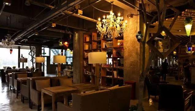 上島咖啡大敗局：從3千多家門店到一無(wú)所有，咖啡加盟坑了多少人？