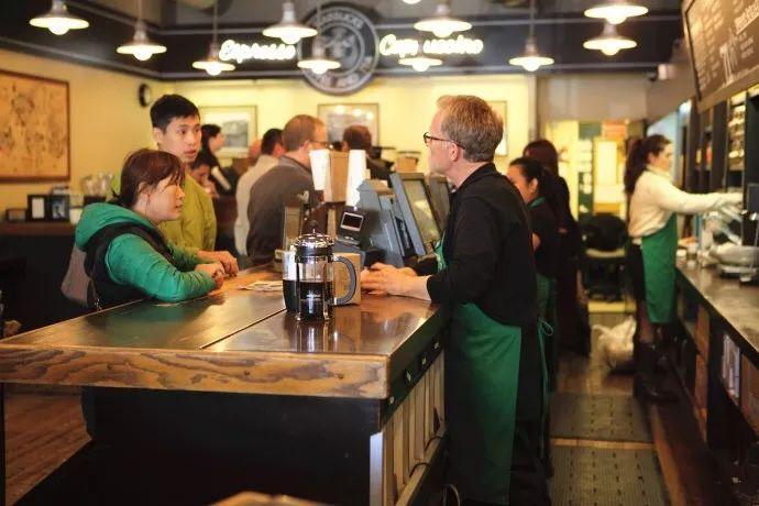 咖啡市場模式兩極分化態(tài)勢明顯，第三空間VS新零售的對抗？