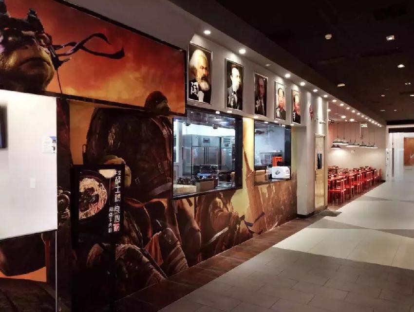 張?zhí)煲唬菏澜缟嫌形逍羌t旗的地方，就要有霸蠻