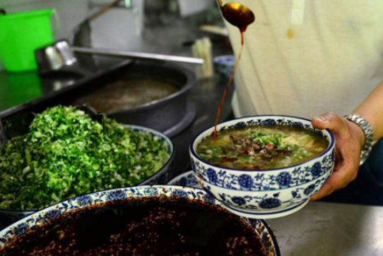 一碗上進的牛肉面！上海、杭州、蘇州三地青海拉面店摁下互聯(lián)網(wǎng)+的增收“快進鍵”