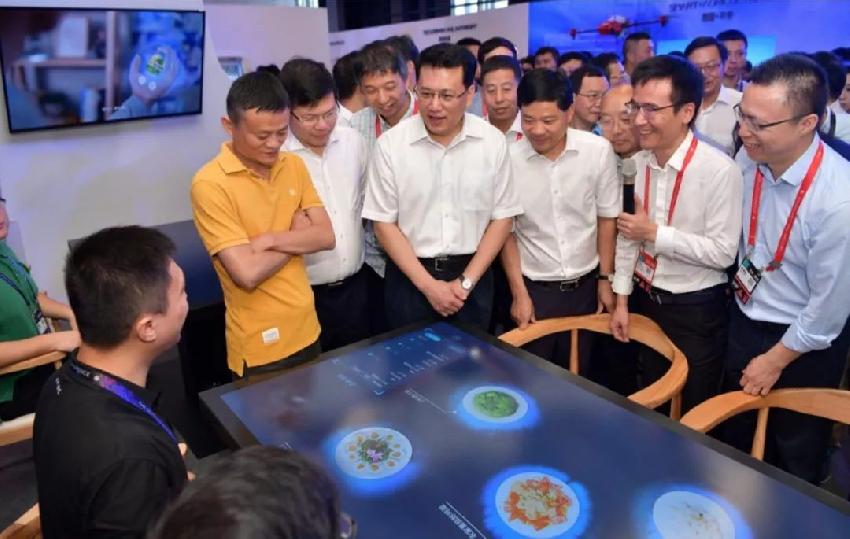 未來餐飲業(yè)將迎史上最大變革，這樣的智能時(shí)代是你想要的嗎？