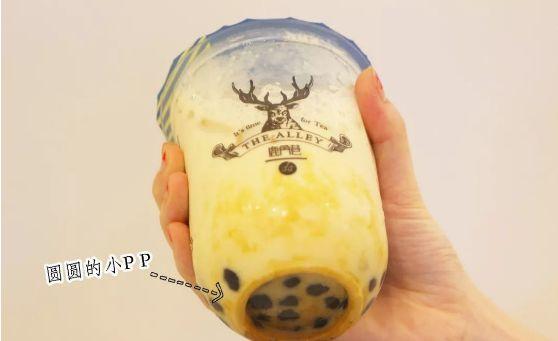 “鹿角巷”成為廣州茶飲界的新排隊王！就憑1杯“黑糖珍珠奶茶”！