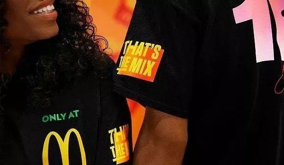 這是為什么呢？美國(guó)麥當(dāng)勞賣起了衣服！