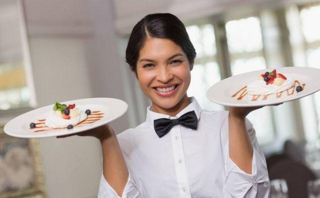 餐廳員工總是不愛笑？這樣培訓(xùn)員工發(fā)自內(nèi)心微笑服務(wù)！|餐飲界