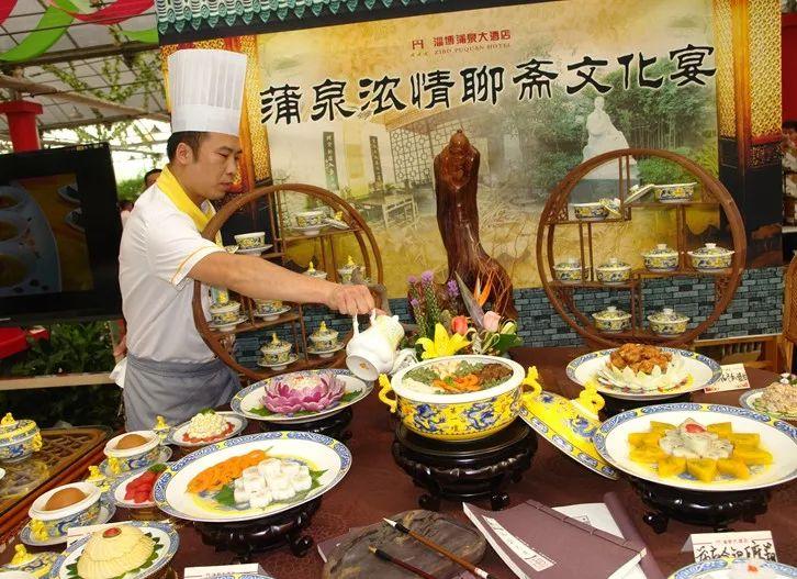 珍藏版創(chuàng)意菜品造型藝術(shù)?。ň蕡D文?。?></a>
          <div> <a href=