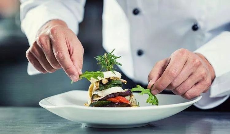 法國(guó)餐廳承包競(jìng)爭(zhēng)激烈，21顆星米其林名廚落敗