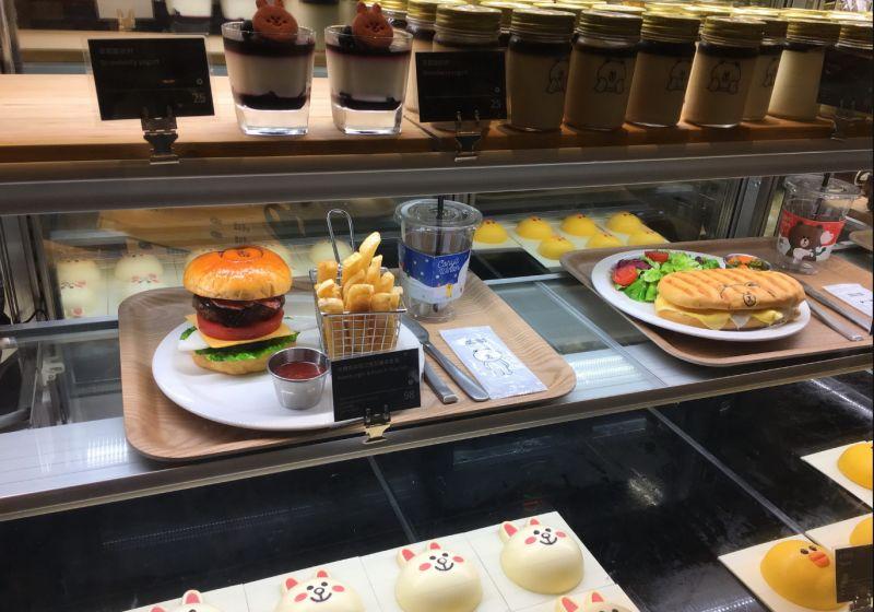 一天賣出4萬單，1億人都在吃的蛋糕，創(chuàng)始人竟小學畢業(yè)