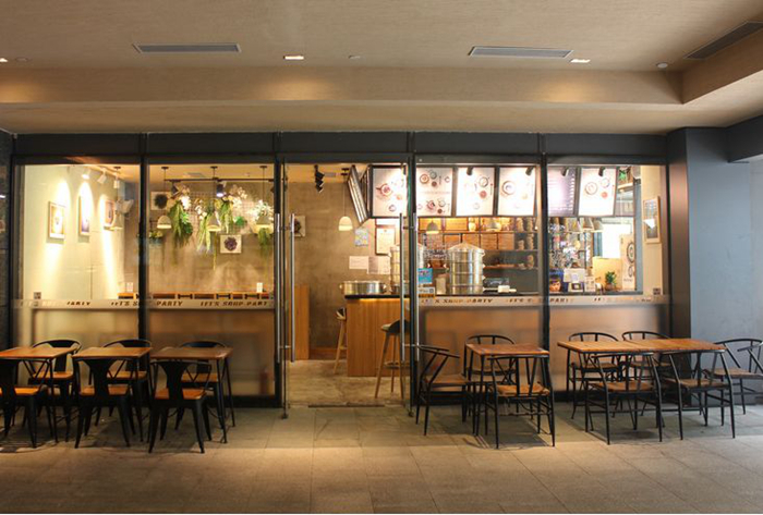 詹楚烽：15年4次創(chuàng)業(yè)，轉(zhuǎn)戰(zhàn)湯品領(lǐng)域，明年湯鋪開到200家！