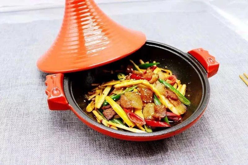 80后逆向思考，做“年輕版黃記煌”，2年開出118店