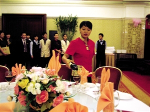 員工主動(dòng)辭職，糊涂公司賠2萬余元！餐企如何規(guī)避用工風(fēng)險(xiǎn)？|餐飲界