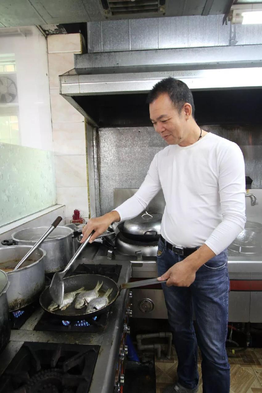 見證了粵菜的發(fā)展， 他有著如廣東人一樣樸實的餐飲夢！