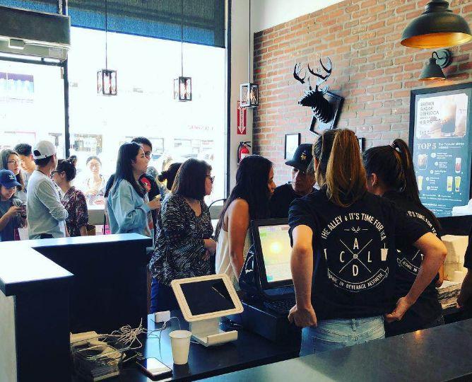 如何靠一款黑糖奶茶，5年開出200家直營店？