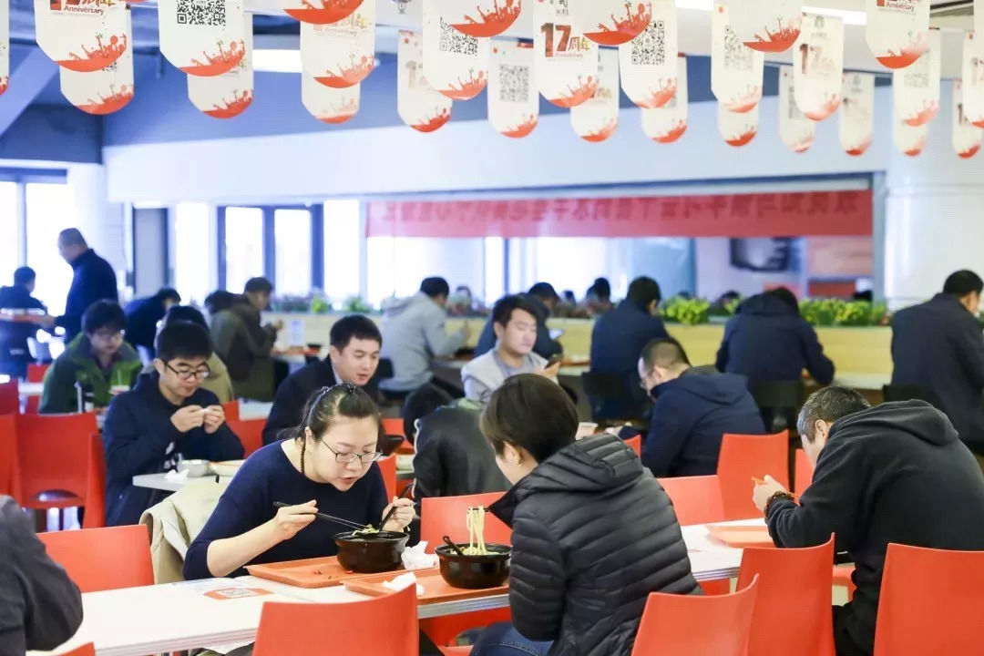 洗牌在即，品牌化團餐“入伙”正當時？ | 餐見