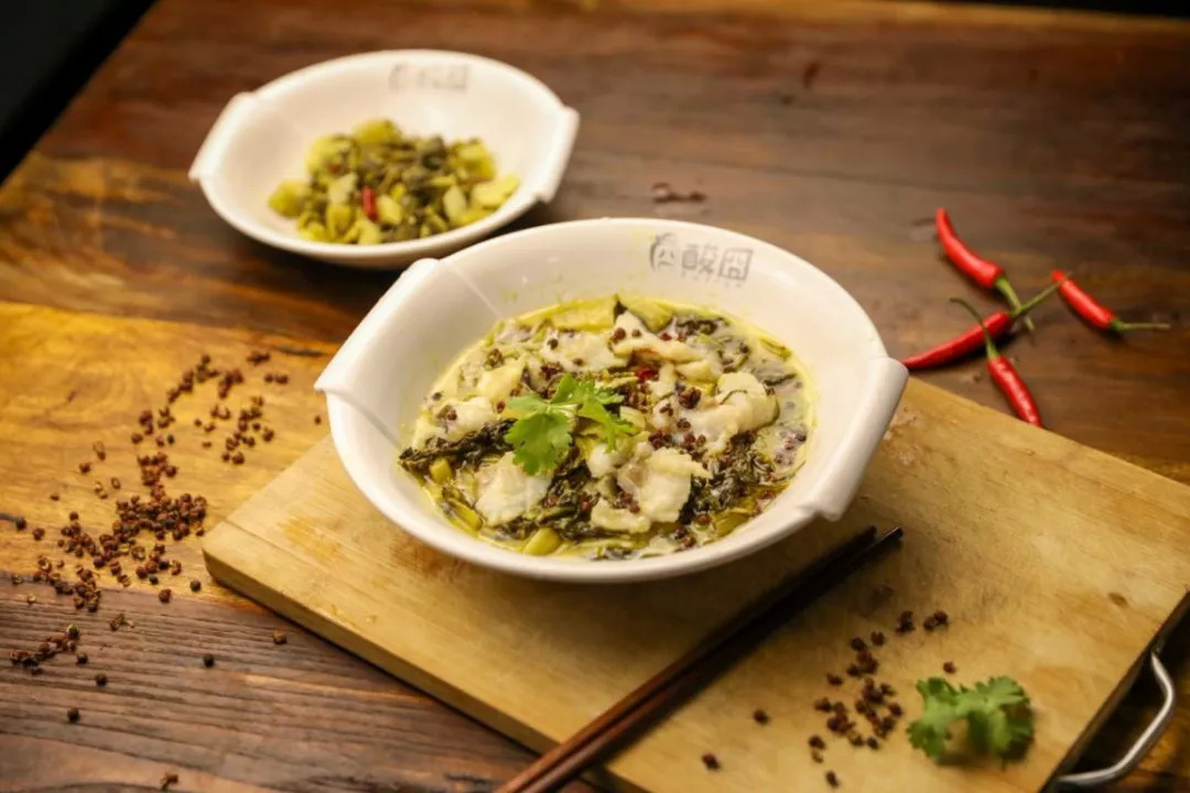 酸菜魚品類年增63.6%，精品快餐是行業(yè)潮流！