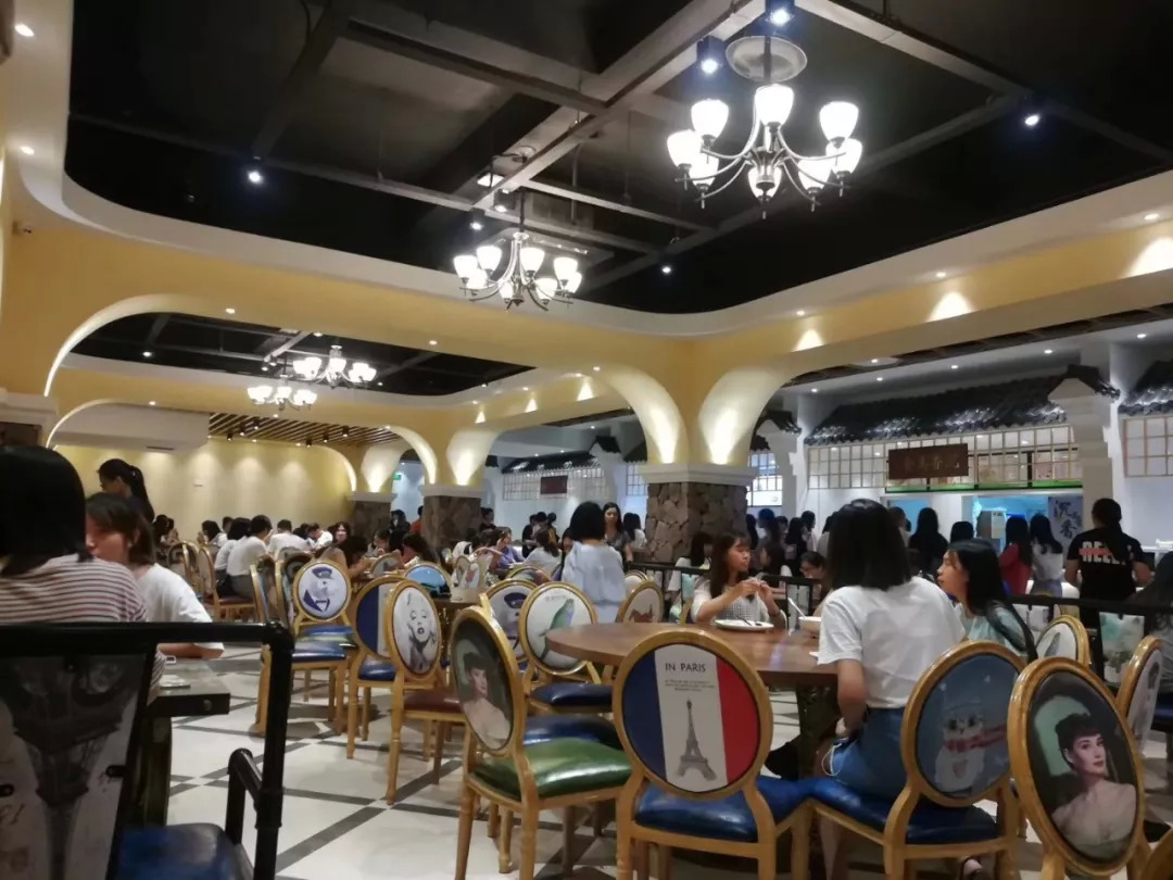 餐廳沒人氣，別再訓(xùn)斥廚師和服務(wù)員了，很可能是你不會(huì)“裝”！ | 創(chuàng)業(yè)筆記