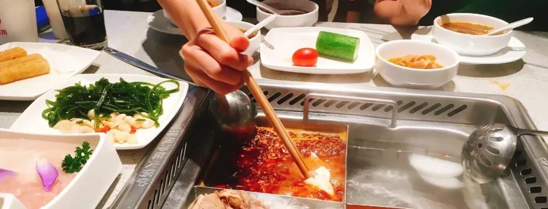 “不是在道歉，就是在道歉的路上”，海底撈到底怎么了？