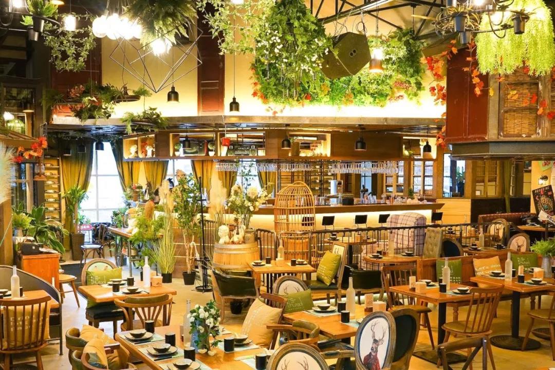 胡桃里上線加拿大，是“中國版Hard Rock Cafe”還是“新版音樂餐吧” | 餐見|餐飲界