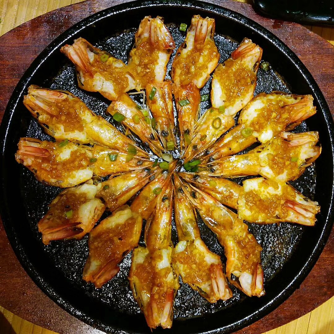 餐飲大事件219期|星巴克中國試水15元早餐、茶顏悅色將在深圳開快閃店、店員因癡迷網(wǎng)絡(luò)賭博，竟綁架老板娘索要300萬|餐飲界