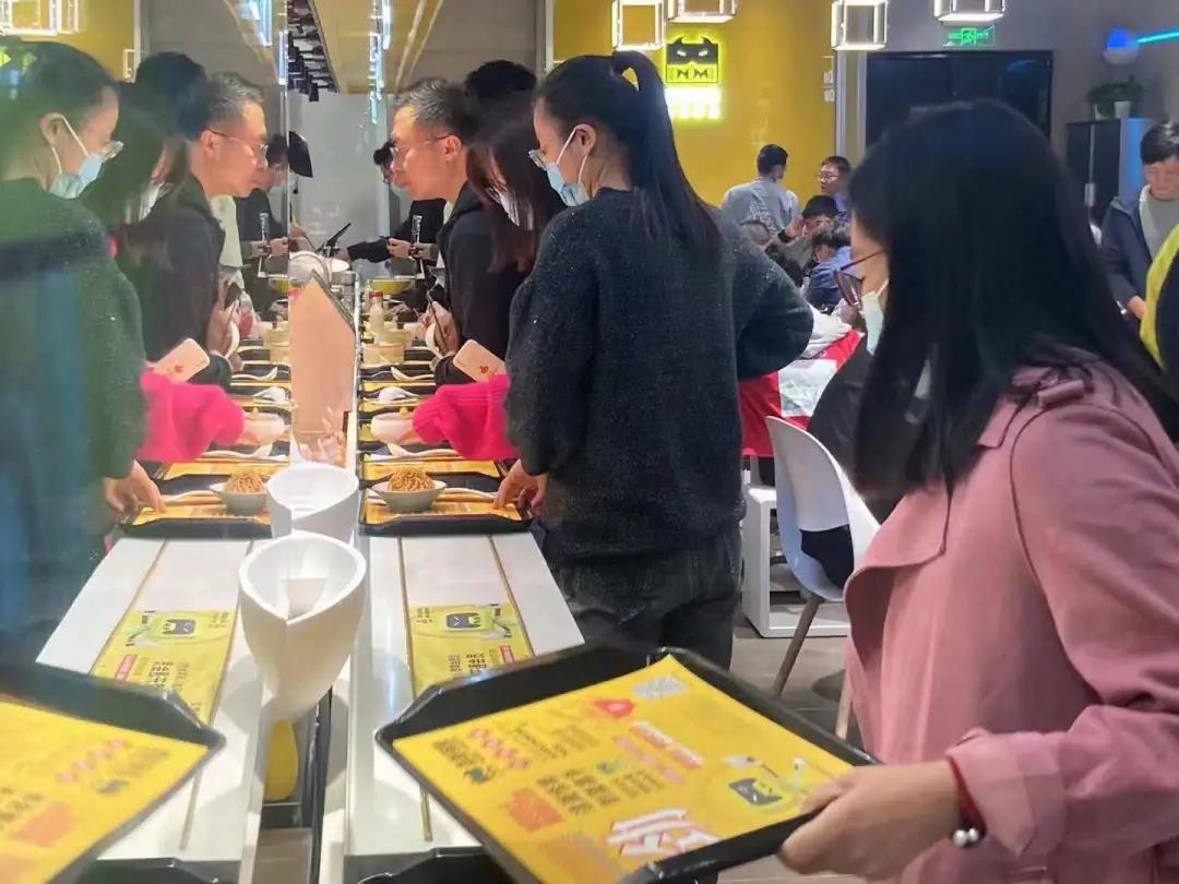 數(shù)字賦能餐飲，智能面館或成下一個風口！| 品類觀察