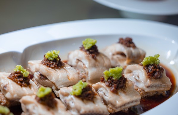 寧波東錢湖華茂希爾頓酒店為攜程美食林旬味會(huì)定制尊享套餐|餐飲界