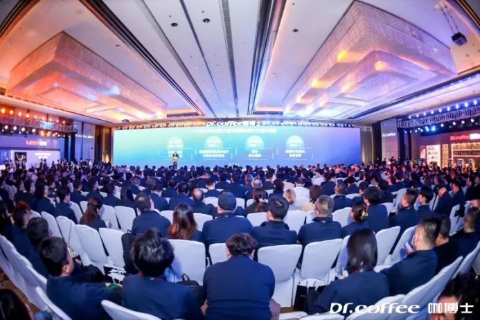 年出貨100000+臺(tái)，齊發(fā)5款新品，咖博士現(xiàn)磨咖啡機(jī)“躺贏”？