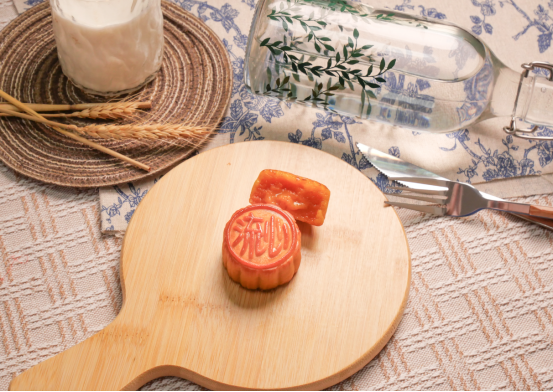 將思念化為流心，富錦月餅在創(chuàng)新發(fā)展中將美味和祝福傳遞更遠